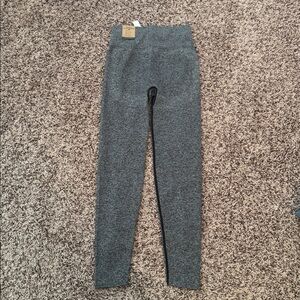 PINK Victoria’s Secret Gray Knit Leggings